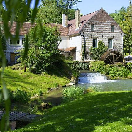 Moulin De Mombreux Hotell Lumbres Exteriör bild