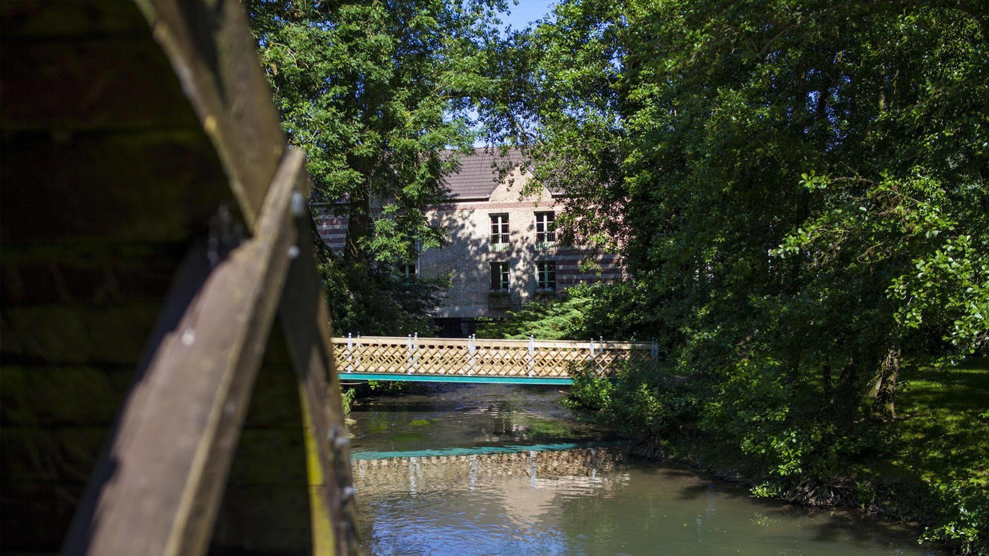 Moulin De Mombreux Hotell Lumbres Exteriör bild